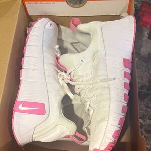 Nike White and Pink metcon 6